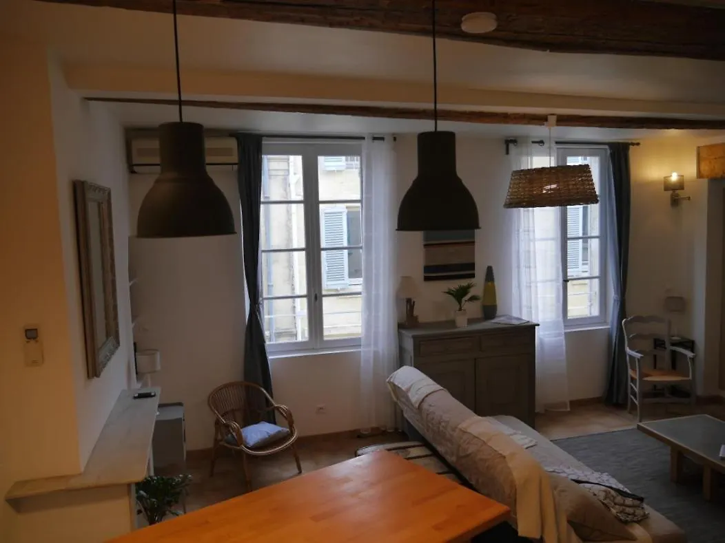 Centre Ville, Confortable appartement 60m2 Avignon