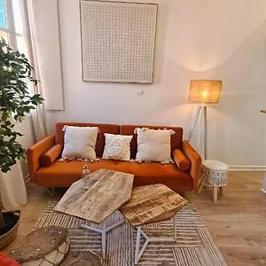 Apartamento Sous Les Toits D'avignon, Aviñón