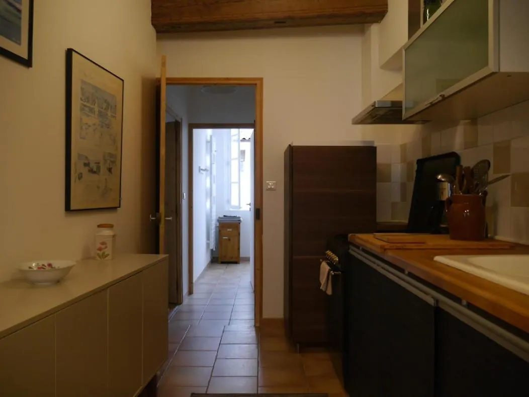 Centre Ville, Confortable Appartement 60M2 Avignon Apartment